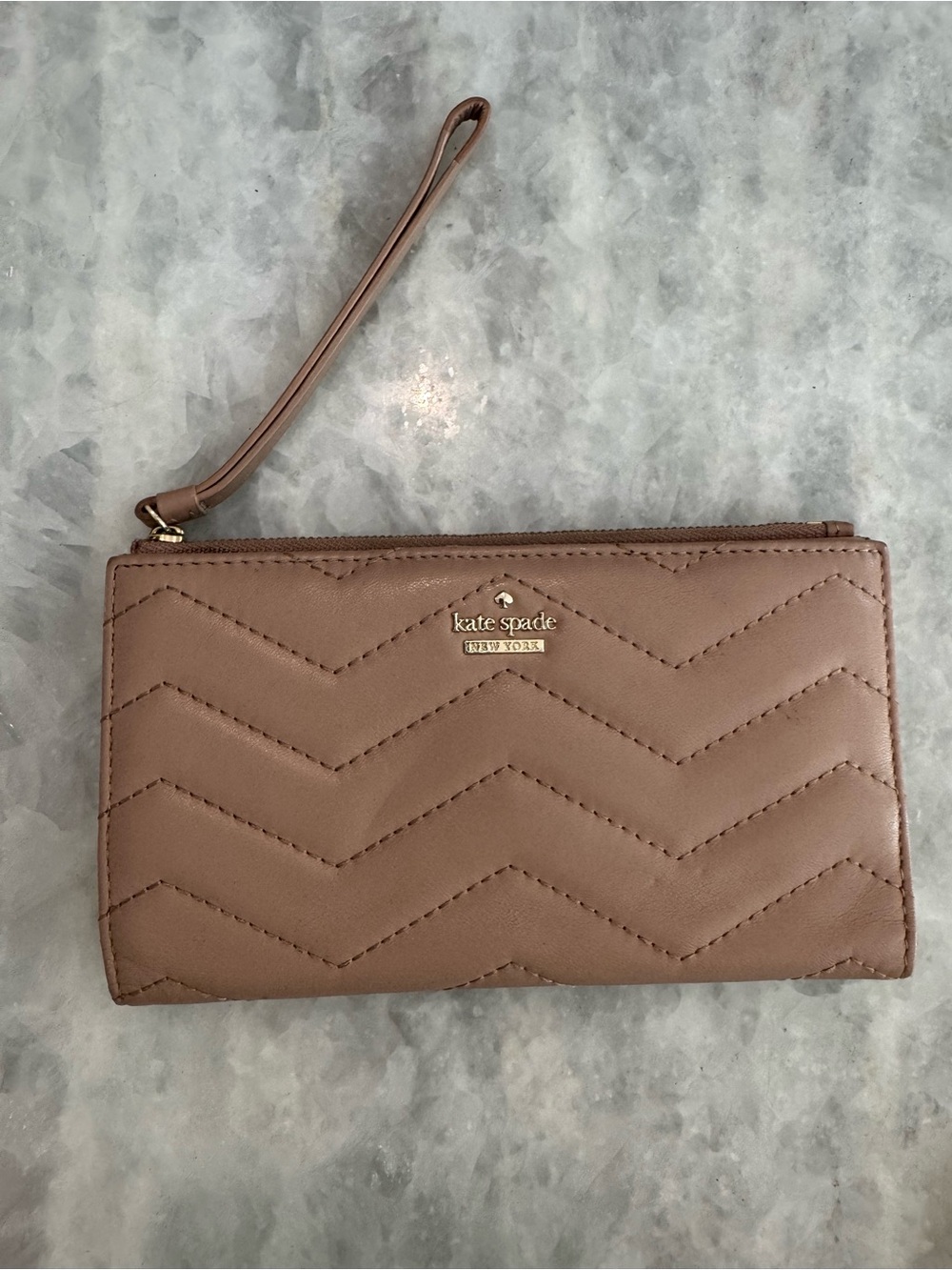 kate spade Reese Park Quilted Chevron Wristlet in Taupe